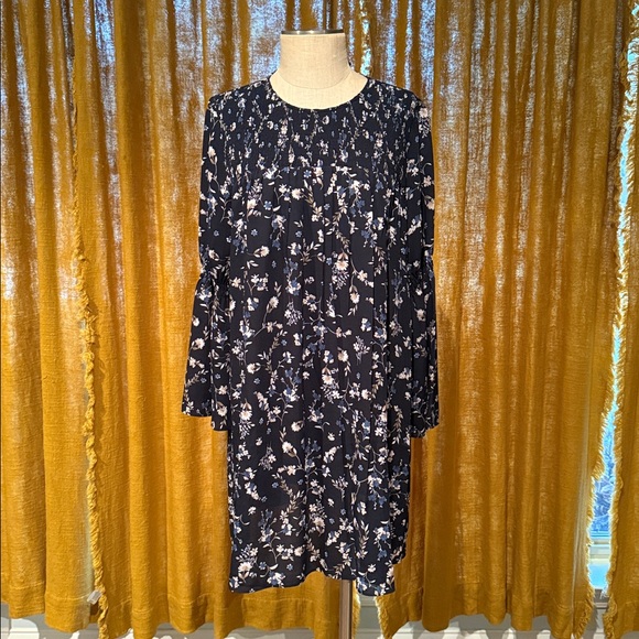 Dresses & Skirts - Prairie Inspired Floral Dress